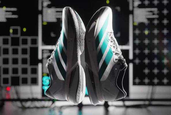 Chaussures de running adidas Boston 13