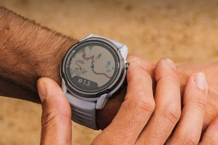 montre de sport coros apex 4