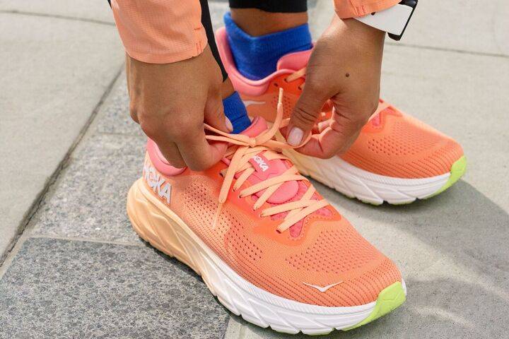 Pourquoi choisir la Hoka Arahi 7 ?