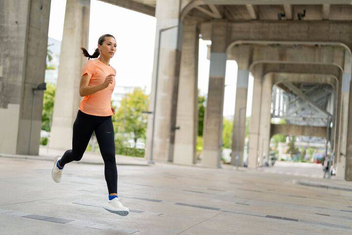 Chaussures de running Hoka Arahi 8