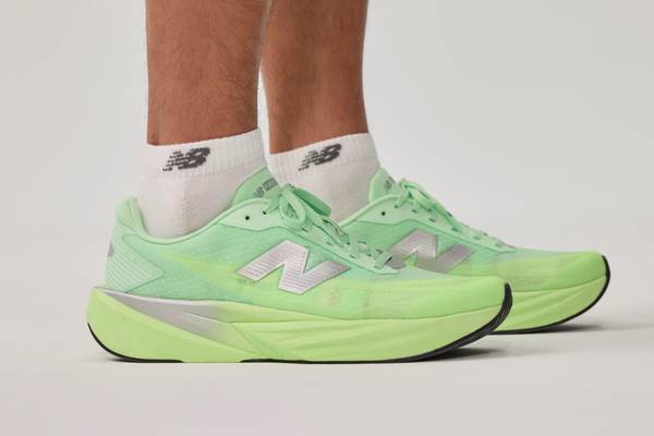 Chaussures de running New Balace FuelCell Rebel V5