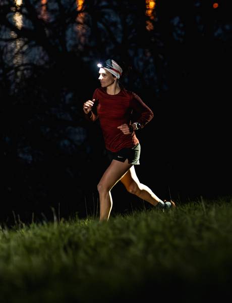 Comment bien choisir sa lampe frontale pour courir la nuit ?