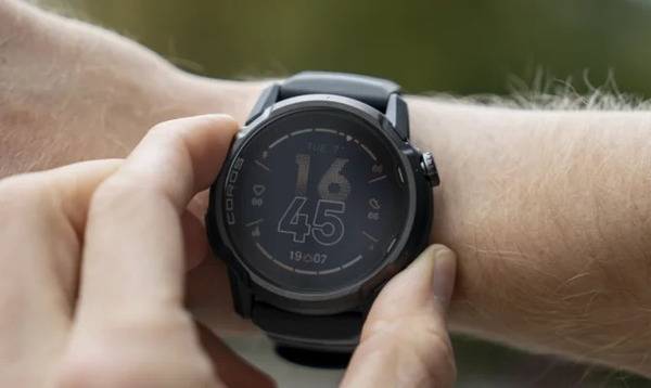 Quelle montre Coros ?